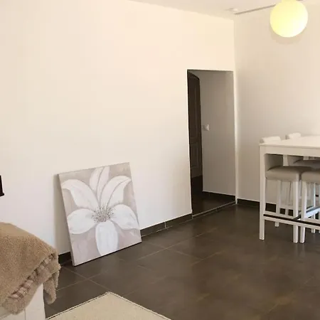 Apartment Place Massena In Center - 3 Bedrooms Floor